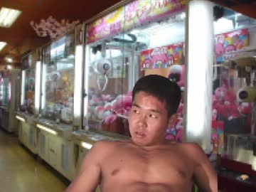 クレーンゲームをする先輩.mp4