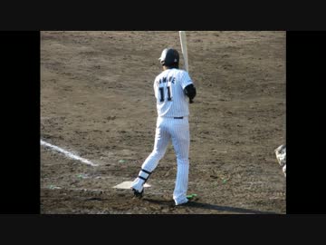 ピッチャー藤谷に代わって代打香月投手（ユニは大嶺）