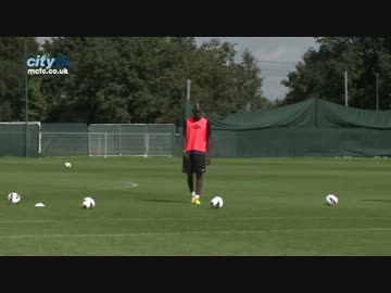 Manchester Cityのフリーキック練習