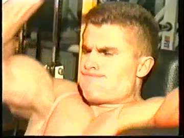 ボディビル　ロボットダンス　ワークアウト編