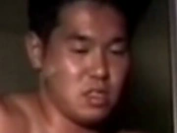 野獣先輩のケツの穴に浣腸が入る動画(再編集)