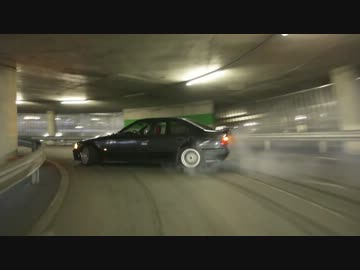 ワイルドスピード厨が立体駐車場でドリフトしてみた。