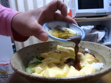 プリン+醤油＝ウニ　の法則でプリンを使ってウニ風丼を作ってみた