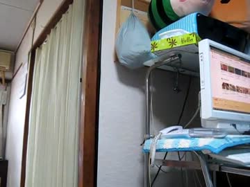 ビンタの強度実験！あまりの痛さに悶絶？