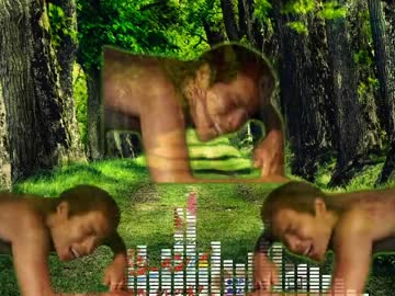 鼻歌交じりで森を行く遠野