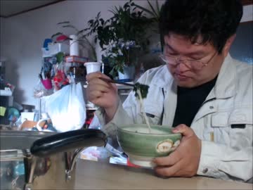 ラーメン５袋一気に食べてみた　日清どん兵衛篇　別アングル