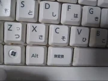 ウエットティッシュだけでキーボードをきれいに掃除する方法