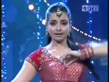Aaja nachle 振り付け師とMadhuriの共演