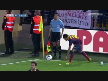 【バルセロナ】D・アウベス、ピッチ上でバナナ食う