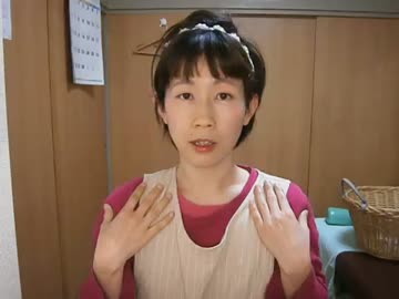 頭痛、肩首のこり、顎関節症、寝違えなどに効くストレッチ