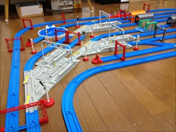 【プラレール】上下線の間にある車両基地の作り方を考える