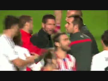 CL 13/14 決勝 試合終了間際にシメオネが激怒したシーン