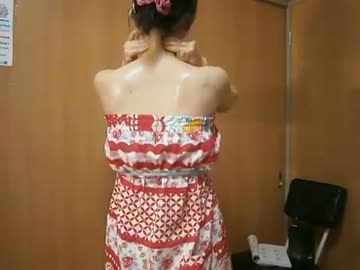 肩首のセルフマッサージ&amp;ツボ押し