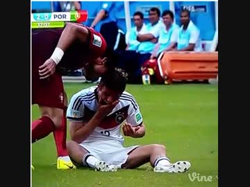 【W杯】ポルトガルのぺぺがドイツ人選手に頭突きをする衝撃映像