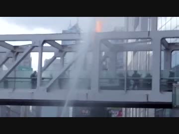 ぼっさんコラとかに新宿駅の焼身事件映像を使ったらダメだと思う