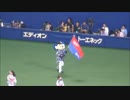 2014.7.12ゆかたデー　旗振りドアラ　頑張りすぎてよろける先生