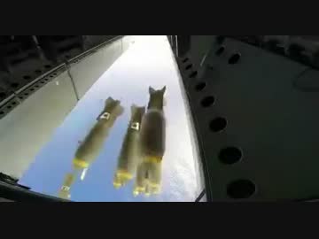 B-52戦略爆撃機による爆弾投下訓練