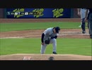 岩隈、ピッチャーライナーをキャッチ
