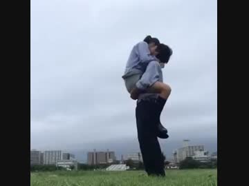 最近のリア充高校生カップルのキスの仕方が凄過ぎる件