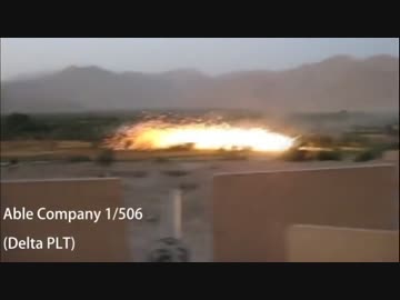 A-10二機による連続掃射