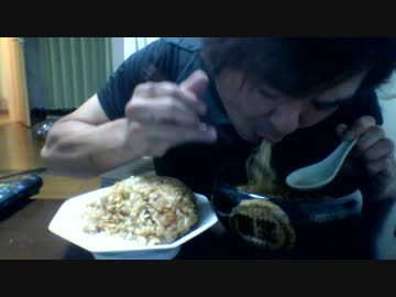 チャーハンとラーメン食べるだけ