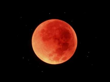 １８００円カブ～皆既月食～