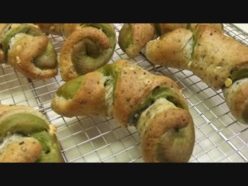 【374作】黒ごまと抹茶のチョコロールパン作ってみた【パン作成】