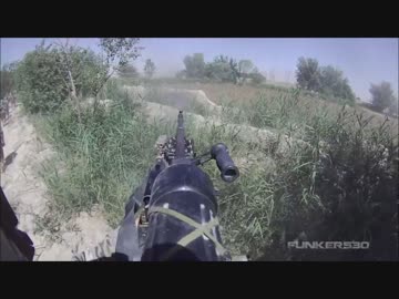 待ち伏せに応射するM240Bガンナー