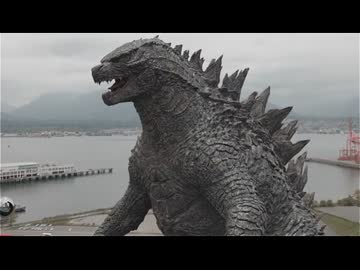 クマのようにがっしりした体格のゴジラ