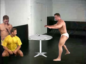 でっかい象♂さん（仮）のでべそを隠す動画