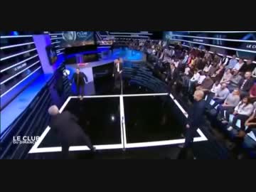 ヴェンゲルがサッカーテニスに挑戦！！