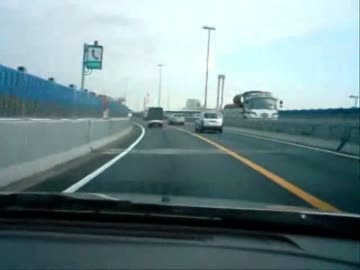 プロ　vs　素人　運転の違い。