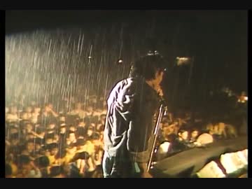 '82年日比谷野外音楽堂　天候：豪雨（所謂「雨の野音」）4-6