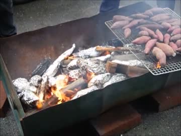 焼き芋焼いて食べた