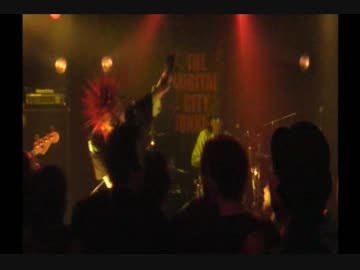 VIOLENCE JUNKIE / THE DIGITAL CITY JUNKIES