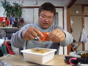 明星一平ちゃん夜店の焼そばハラペーニョ＆チリ・チーズ味試食レビュー