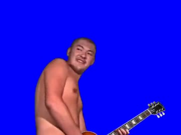 リズム隊と目配せしながら才気溢れるギターソロを弾く大先輩BB