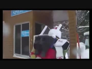 ガンダムがスキー戦場に登場