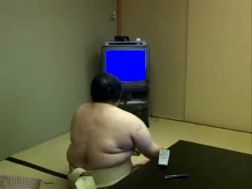 テレビを見る相撲部肉丸BB.mp4