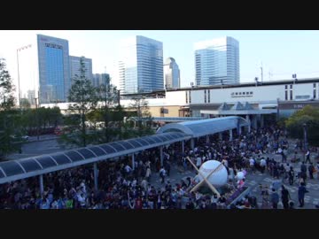 神々で大混雑する超会議2015後の海浜幕張駅【8倍速】　