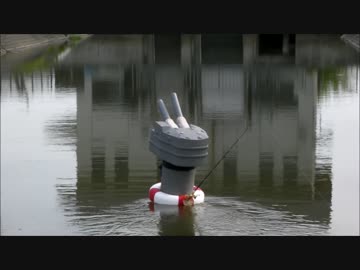 連装砲ちゃんスクリューを回して水上を走る