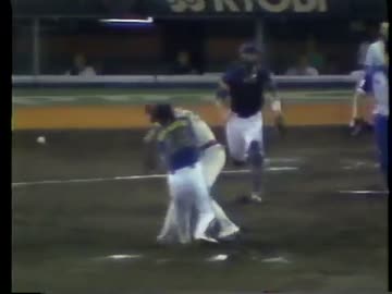 今ではすっかり減った　数々の乱闘シーン