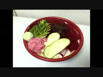 メイプリーズ 新宿店のカツ丼やマグロ丼の形をした変なケーキ