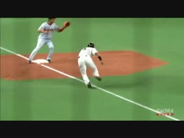 巨人バッテリーが三塁ランナーを誘い出し、アウトを奪うプレー