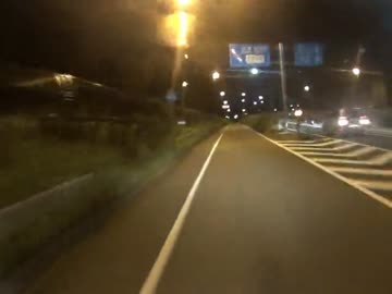 自動車道をバックすんな！