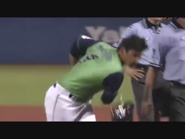 ヤクルト武内が守備妨害でぶちギレ！ヘルメット叩きつける
