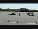 アスファルトと戯れるモトジムカーナ