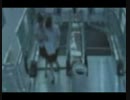 エスカレーター転落死亡事故の5分前に百貨店店員も落ちかけたのに…