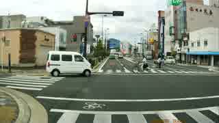 ドライブレコーダー　信号無視の軽自動車