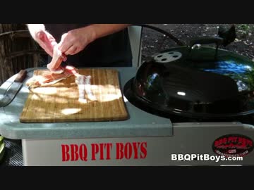 ズッキーニに詰めた、ﾍﾞｰｺﾝ･ﾁｰｽﾞﾊﾞｰｶﾞｰのレシピ